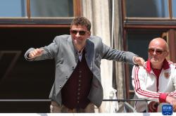 lovegame-今晨拜仁慕尼黑备战德国杯；手感冰凉细节曝光；话题不断；更衣室氛围转暖-lovegame